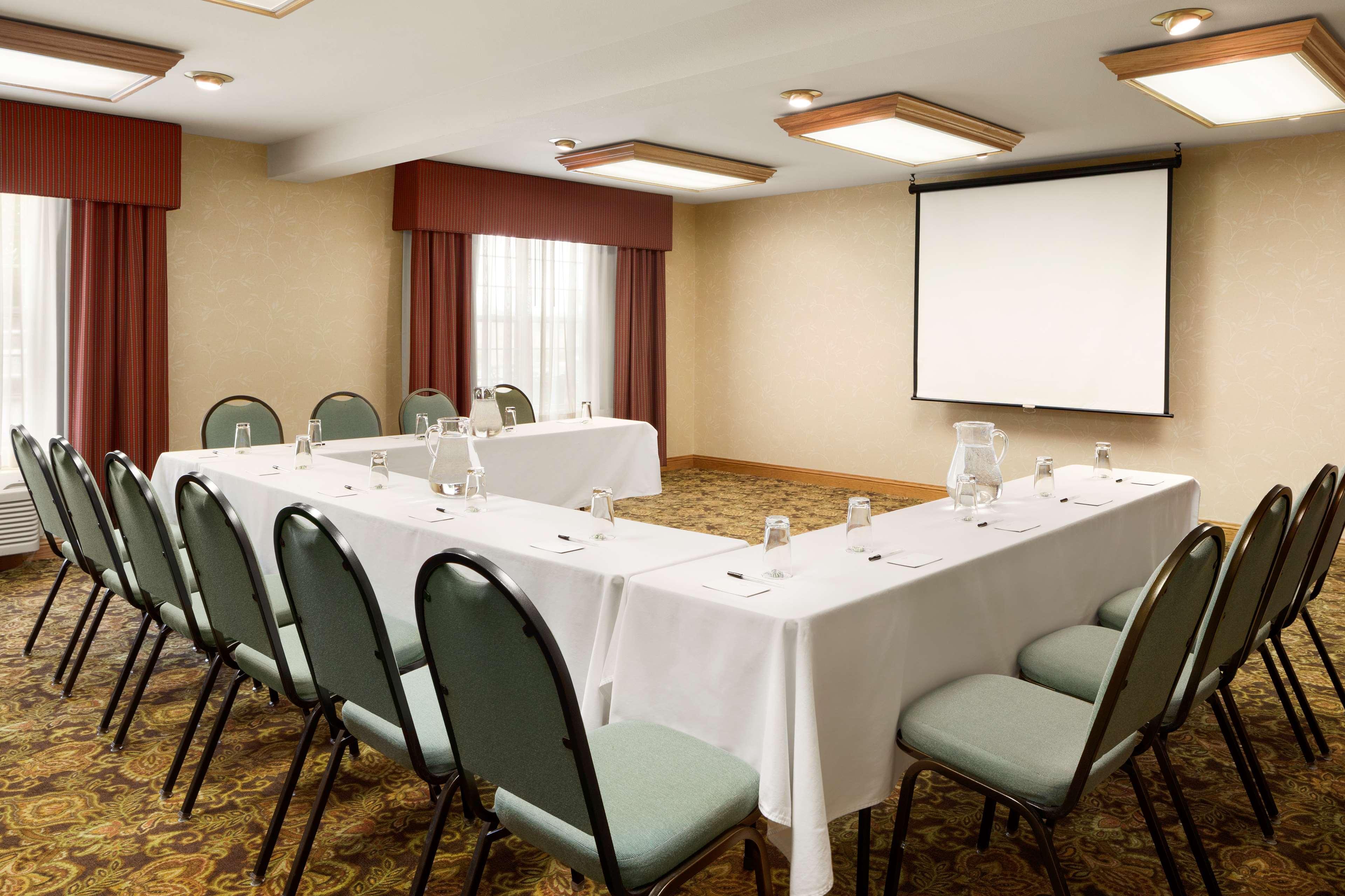 Country Inn & Suites By Radisson Kenosha - Pleasant Prairie Bagian luar foto