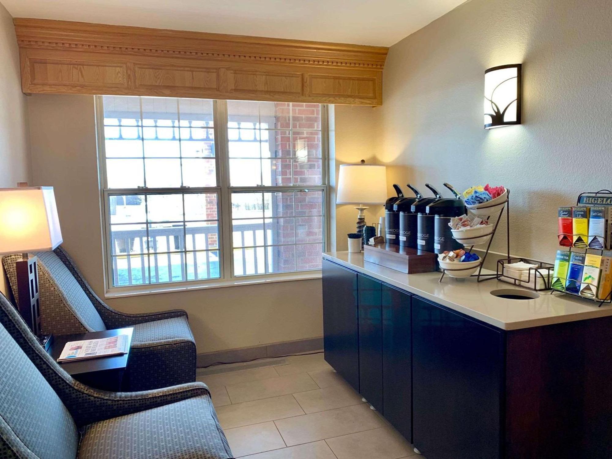 Country Inn & Suites By Radisson Kenosha - Pleasant Prairie Bagian luar foto