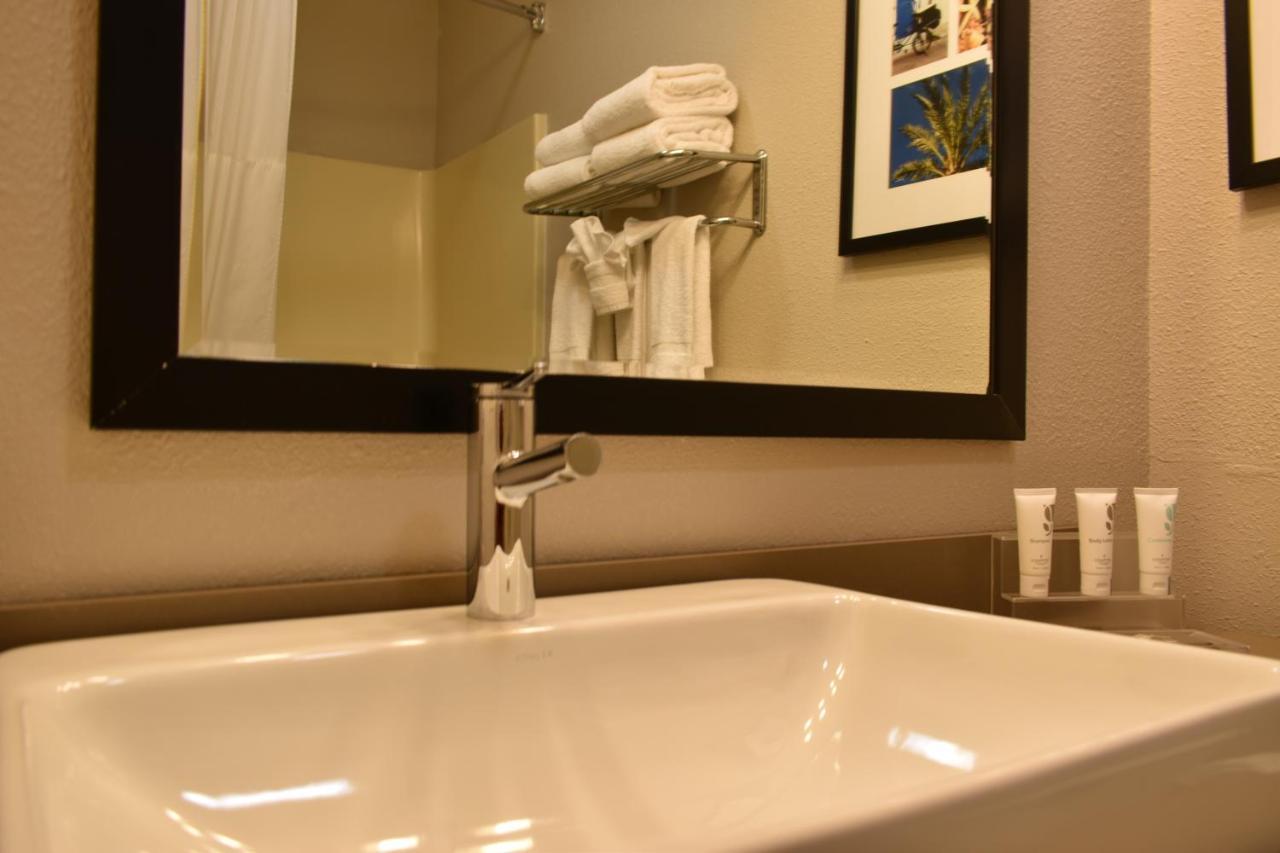 Country Inn & Suites By Radisson Kenosha - Pleasant Prairie Bagian luar foto